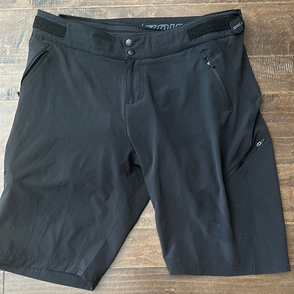 Black Technical Bike Shorts for Outdoor Activities